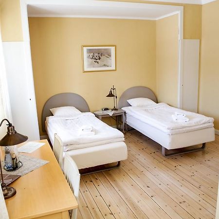 Bed and Breakfast Kaggeholms Slott Ekerö Exterior foto